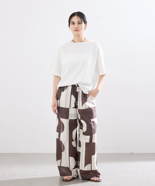 IENA(イエナ)の「《接触冷感》ボートネック オーバーサイズフォルムTシャツ(Tシャツ/カットソー・レディース・ホワイト/ブラック/チャコールグレー・FREE)」の11枚目の写真