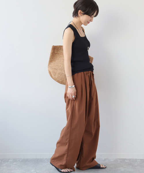 JOURNAL STANDARD relume(ジャーナルスタンダード レリューム)の「接触冷感 / UVカット / 撥水 / ナイロンワイドパンツ(その他パンツ・レディース・チャコールグレー/ボルドー/ピンク/ブラウン・38/36)」の13枚目の写真
