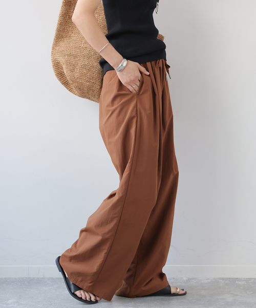 JOURNAL STANDARD relume(ジャーナルスタンダード レリューム)の「接触冷感 / UVカット / 撥水 / ナイロンワイドパンツ(その他パンツ・レディース・チャコールグレー/ボルドー/ピンク/ブラウン・38/36)」の16枚目の写真
