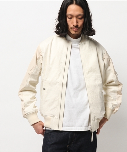 WHO'S WHO gallery(フーズフーギャラリー)の「異素材切替MA-1(ブルゾン・メンズ・アイボリー/グレー・LARGE/MEDIUM)」の2枚目の写真