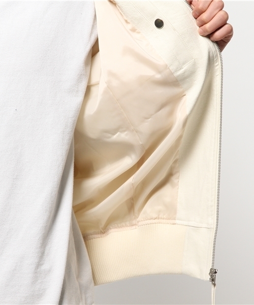 WHO'S WHO gallery(フーズフーギャラリー)の「異素材切替MA-1(ブルゾン・メンズ・アイボリー/グレー・LARGE/MEDIUM)」の4枚目の写真