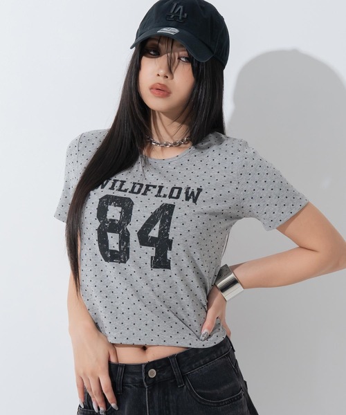 ANAP(アナップ)の「ドット柄 サイドギャザー ナンバリング Tシャツ(Tシャツ/カットソー・レディース・ブラック/オフホワイト/グレー・F)」の19枚目の写真