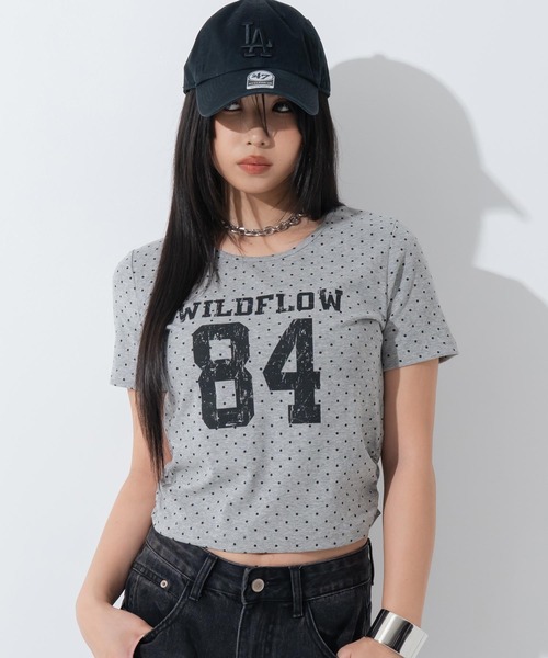 ANAP(アナップ)の「ドット柄 サイドギャザー ナンバリング Tシャツ(Tシャツ/カットソー・レディース・ブラック/オフホワイト/グレー・F)」の18枚目の写真
