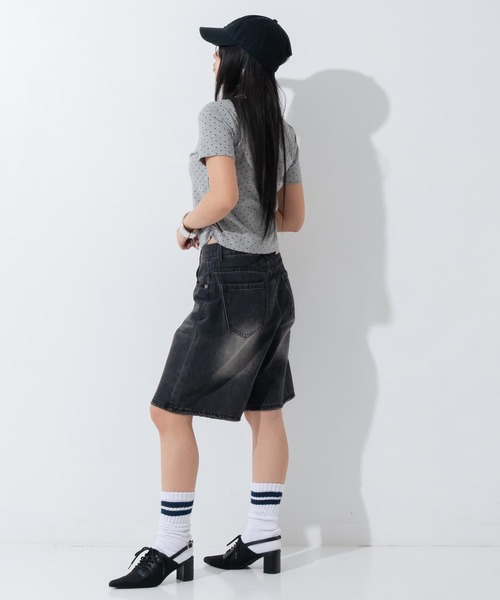 ANAP(アナップ)の「ドット柄 サイドギャザー ナンバリング Tシャツ(Tシャツ/カットソー・レディース・ブラック/オフホワイト/グレー・F)」の12枚目の写真