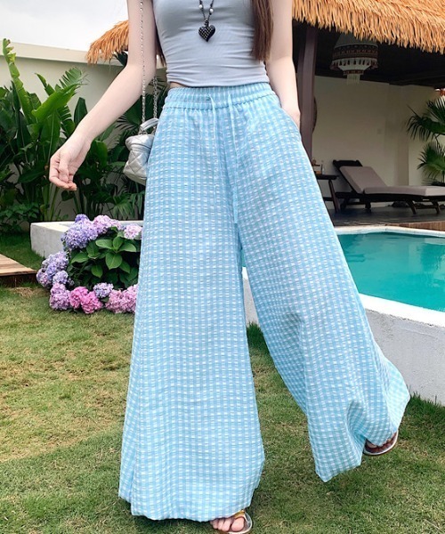 AMAJI（アマジ）の「チェック柄 バルーン ワイドパンツ（その他パンツ・レディース・イエロー/ライトピンク/ライトブルー/ブラック/レッド・LARGE/X-LARGE/XX-LARGE）」の3枚目の写真