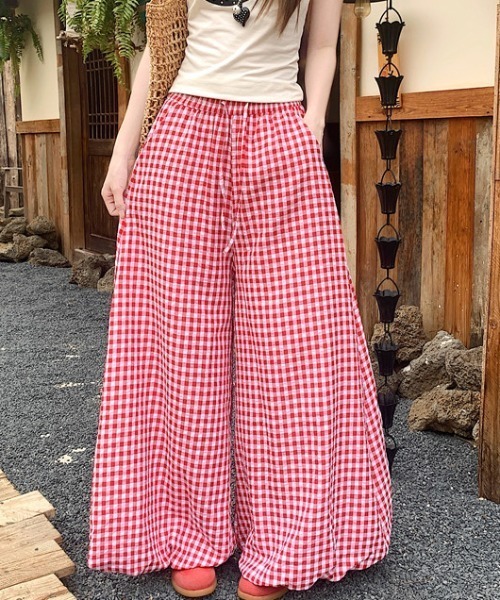 AMAJI（アマジ）の「チェック柄 バルーン ワイドパンツ（その他パンツ・レディース・イエロー/ライトピンク/ライトブルー/ブラック/レッド・LARGE/X-LARGE/XX-LARGE）」の6枚目の写真