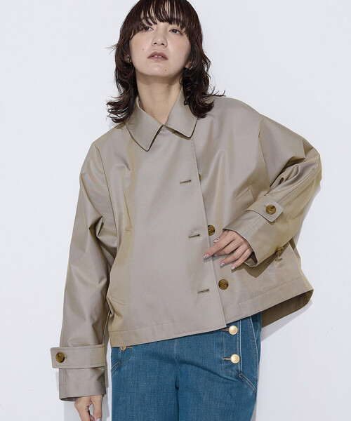 COMME CA Wardrobe(コムサワードローブ)の「〔 +サイズ 〕 綿ポリエステルギャバ トレンチコート(ブルゾン・レディース・カーキ・13号)」の8枚目の写真