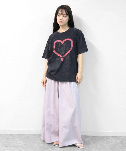 GARAGE MADE（ガレージメイド）の「レディースM～Lサイズ　ユニセックス　ピグメントプリント　BIG　Tシャツ　I’M WHITH HER（Tシャツ/カットソー・レディース・ブルー/ブラック/ピンク/グリーン/アイボリー/グレー・S）」の22枚目の写真