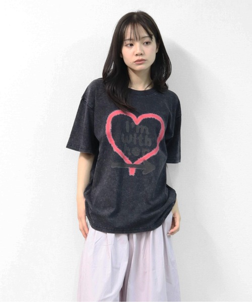 GARAGE MADE（ガレージメイド）の「レディースM～Lサイズ　ユニセックス　ピグメントプリント　BIG　Tシャツ　I’M WHITH HER（Tシャツ/カットソー・レディース・ブルー/ブラック/ピンク/グリーン/アイボリー/グレー・S）」の20枚目の写真