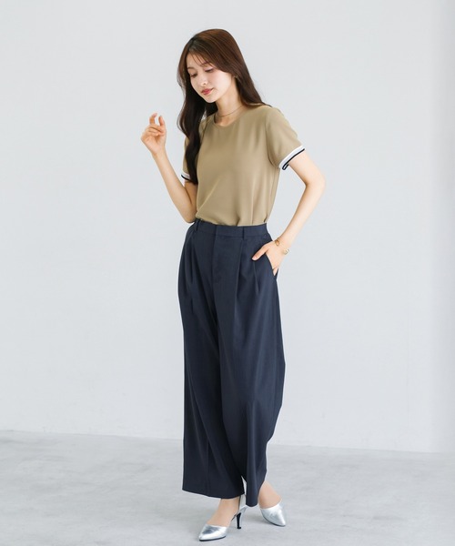 Emilyan(エミリアン)の「【 快適ドライタッチ 】 強撚ポリ・ツータックワイドパンツ(スラックス・レディース・チャコールグレー/ネイビー/キナリ・M)」の5枚目の写真