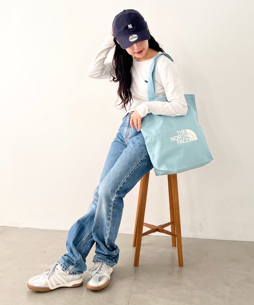 THE NORTH FACE(ザノースフェイス)の「THE NORTH FACE(ザ・ノースフェイス)/A4対応 大容量 ロゴプリント コットン キャンバストートバッグ/TNF LOGO COTTON BAG M(トートバッグ・レディース・クリーム/ブラック・FREE)」の18枚目の写真
