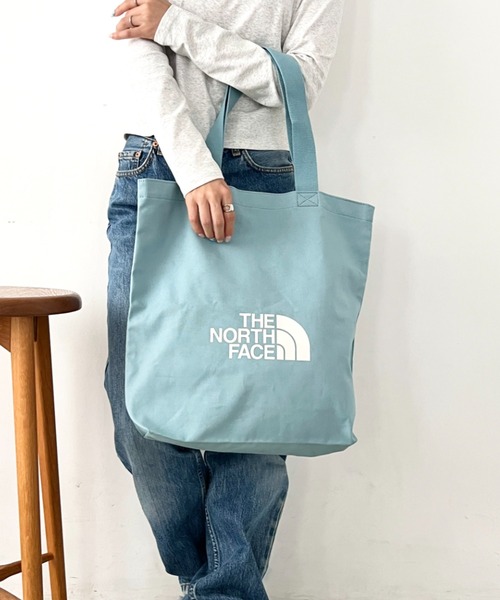 THE NORTH FACE(ザノースフェイス)の「THE NORTH FACE(ザ・ノースフェイス)/A4対応 大容量 ロゴプリント コットン キャンバストートバッグ/TNF LOGO COTTON BAG M(トートバッグ・レディース・クリーム/ブラック・FREE)」の10枚目の写真