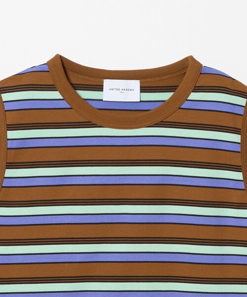 UNITED ARROWS（ユナイテッドアローズ）の「マルチボーダー ノースリーブ Tシャツ（タンクトップ・レディース・オフホワイト/ダークブラウン・FREE）」の4枚目の写真