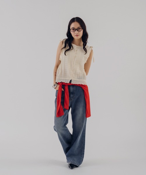 MUHET（ミュエータ）の「shirring sleeveless ribbon blouse / ノースリーブシャーリングリボンブラウス（シャツ/ブラウス・レディース・ライトグリーン/アイボリー/ブラック・FREE）」の11枚目の写真