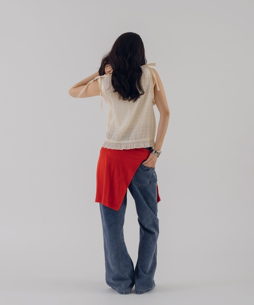 MUHET（ミュエータ）の「shirring sleeveless ribbon blouse / ノースリーブシャーリングリボンブラウス（シャツ/ブラウス・レディース・ライトグリーン/アイボリー/ブラック・FREE）」の13枚目の写真
