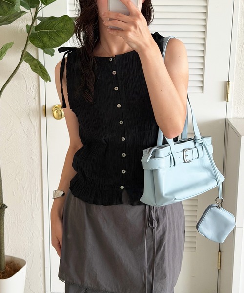 MUHET（ミュエータ）の「shirring sleeveless ribbon blouse / ノースリーブシャーリングリボンブラウス（シャツ/ブラウス・レディース・ライトグリーン/アイボリー/ブラック・FREE）」の15枚目の写真