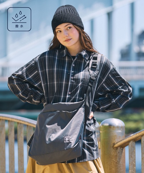 COBMASTER(コブマスター)の「【別注】 Cobmaster / コブマスター COB-CX 撥水加工 マルチポケット 配色裏地 ショルダーバッグ / A4収納可【THE CRAFT CREW PRODUCTS】(ショルダーバッグ・レディース・ブラック/チャコール・FREE)」の20枚目の写真