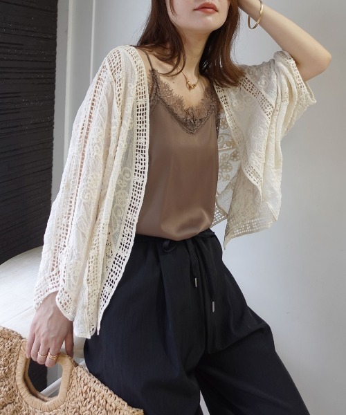 CORNERS(コーナーズ)の「刺繍レースクロシェドルマンカーディガン(カーディガン/ボレロ・レディース・アイボリー/ブラック・M)」の5枚目の写真
