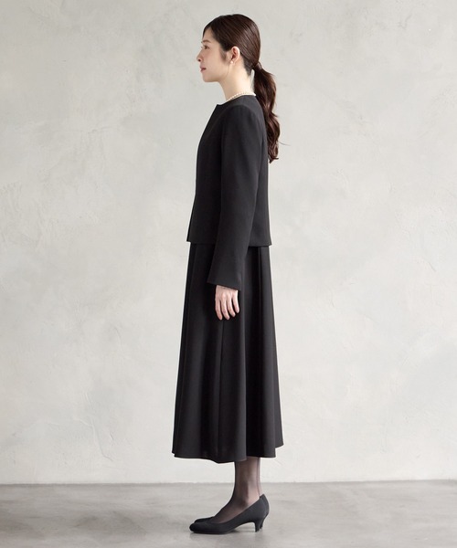 AIMER（エメ）の「【喪服・礼服】マシンウォッシャブル サテン切替ノーカラージャケット・Aラインワンピース 2点セットブラックフォーマルアンサンブル（スーツセット・レディース・ブラック・9号/11号/13号/15号）」の20枚目の写真