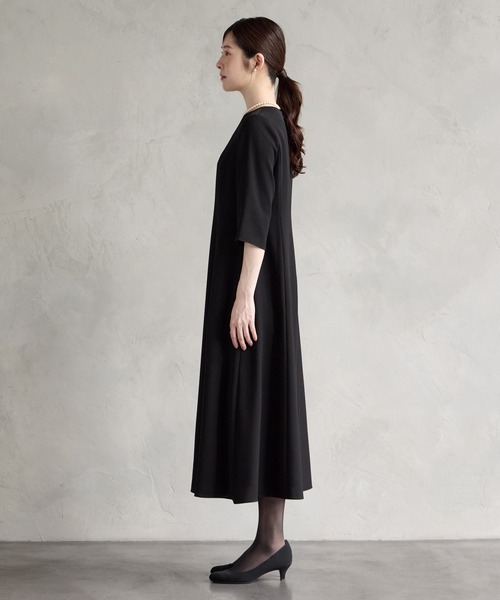 AIMER（エメ）の「【喪服・礼服】マシンウォッシャブル サテン切替ノーカラージャケット・Aラインワンピース 2点セットブラックフォーマルアンサンブル（スーツセット・レディース・ブラック・9号/11号/13号/15号）」の19枚目の写真