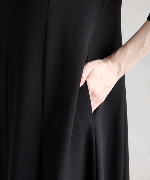 AIMER（エメ）の「【喪服・礼服】マシンウォッシャブル サテン切替ノーカラージャケット・Aラインワンピース 2点セットブラックフォーマルアンサンブル（スーツセット・レディース・ブラック・9号/11号/13号/15号）」の13枚目の写真