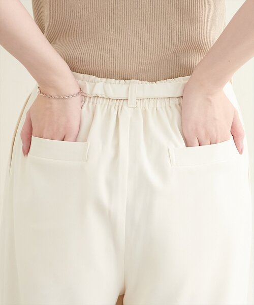 natural couture(ナチュラルクチュール)の「【sherbet line】接触冷感ベルト付きタック入りパンツ(その他パンツ・レディース・ブラウン/アイボリー/チャコールグレー・FREE)」の16枚目の写真