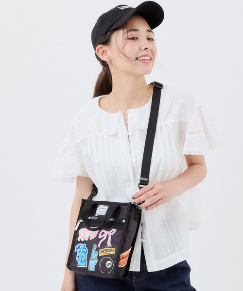LeSportsac(レスポートサック)の「PW MINI N/S TOTE パッチワークブラックミニN/Sトート(ショルダーバッグ・レディース・ブラック・FREE)」の1枚目の写真
