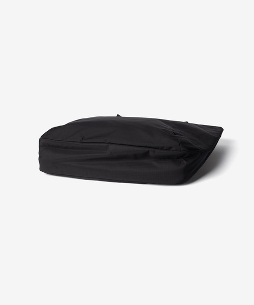 ALPAKA(アルパカ)の「ALPAKA / アルパカ Elements Tote (L) (Black Axoflux 210D) 撥水 軽量 大容量 PCトートバッグ(トートバッグ・メンズ・ブラック・FREE)」の18枚目の写真