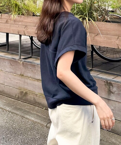 fredy emue(フレディエミュ)の「ミニ裏毛前開きZIPプルオーバー(Tシャツ/カットソー・レディース・ネイビー/サックスブルー/ベージュ/ライトグレー・38)」の20枚目の写真