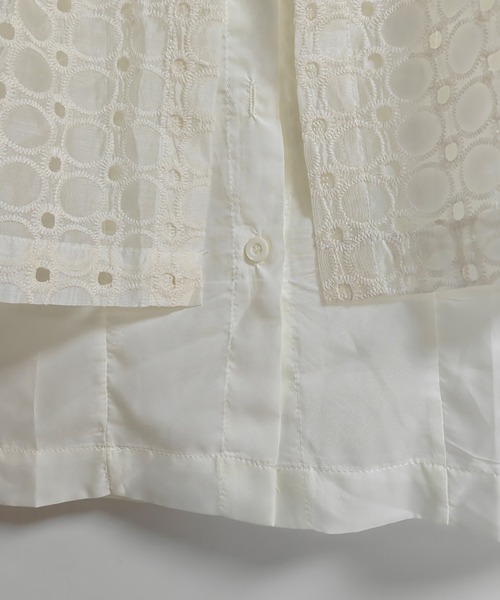 Doux Belle(ドゥーベル)の「カットワークレースブラウス(シャツ/ブラウス・レディース・ベージュ・MEDIUM/LARGE/X-LARGE)」の13枚目の写真