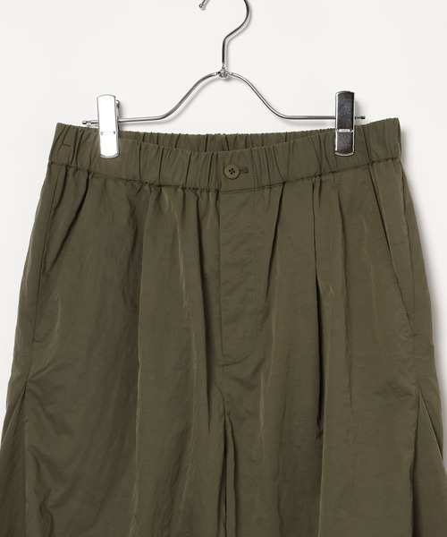 HEREIAM(ヘレイアム)の「【HEREIAM MEN】カーブフォルムパンツ(その他パンツ・メンズ・カーキ/ブラック・MEDIUM/LARGE)」の4枚目の写真