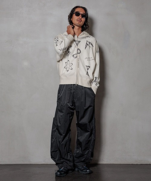 HEREIAM(ヘレイアム)の「【HEREIAM MEN】カーブフォルムパンツ(その他パンツ・メンズ・カーキ/ブラック・MEDIUM/LARGE)」の16枚目の写真