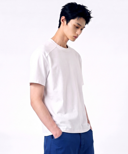 UNDEROFF(アンダーオフ)の「マッスルフィットクロップ切り替え半袖Tシャツホワイト(Tシャツ/カットソー・メンズ・ホワイト・MEDIUM/LARGE/X-LARGE)」の4枚目の写真