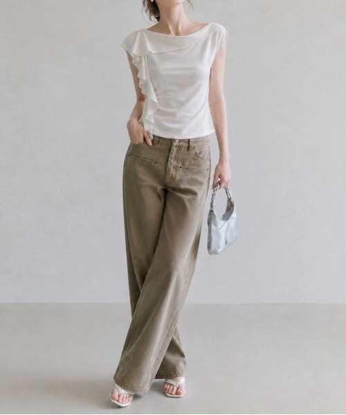 ＆soiree（アンドソワレ）の「アシンメトリードレープレイヤードトップス（その他トップス・レディース・オフホワイト・SMALL/MEDIUM/LARGE）」の4枚目の写真