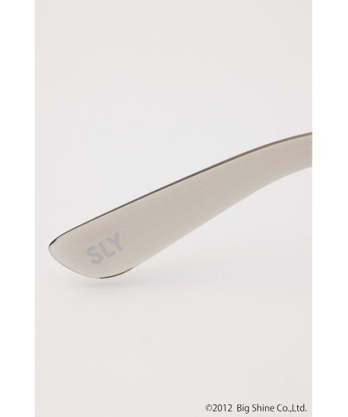 SLY（スライ）の「【noeyedia】OVAL SHAPE EYEWEAR ノーアイディアオーバルシェイプアイウェア（メガネ・レディース・ブラウン/ブラック/グレー・FREE）」の18枚目の写真