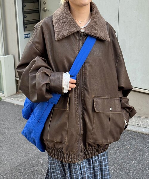 CIAOPANIC(チャオパニック)の「襟切替2WAYヴィンテージレザーブルゾン(ブルゾン・メンズ・ブラウン/ブラック・MEDIUM/SMALL/LARGE)」の3枚目の写真