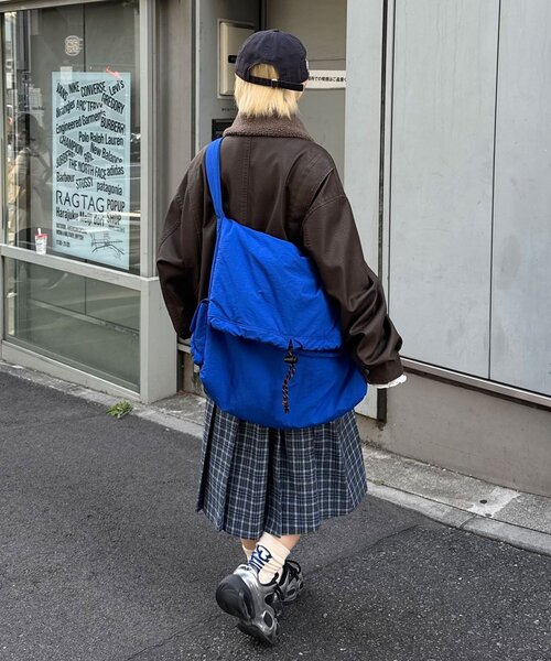 CIAOPANIC(チャオパニック)の「襟切替2WAYヴィンテージレザーブルゾン(ブルゾン・メンズ・ブラウン/ブラック・MEDIUM/SMALL/LARGE)」の7枚目の写真