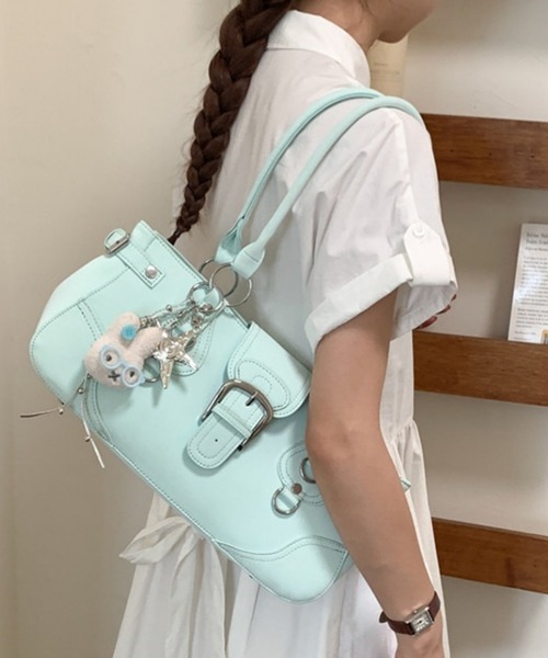gossip!ロサンゼルス(ゴシップロサンゼルス)の「【Y2Kガーリー】 スウェード バックルデザイン スタッズ ショルダーバッグ(ショルダーバッグ・レディース・ブラック/ミント・FREE)」の13枚目の写真