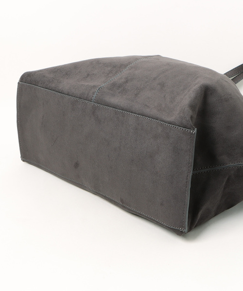 LAULEN（ローレン）の「suede touch wide shoulder bag /スエードタッチワイドショルダーバッグ（トートバッグ・レディース・ベージュ/カーキ/グレー・FREE）」の5枚目の写真