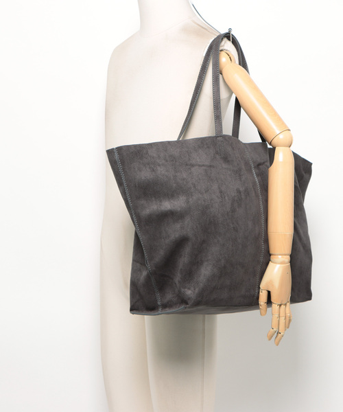 LAULEN（ローレン）の「suede touch wide shoulder bag /スエードタッチワイドショルダーバッグ（トートバッグ・レディース・ベージュ/カーキ/グレー・FREE）」の9枚目の写真