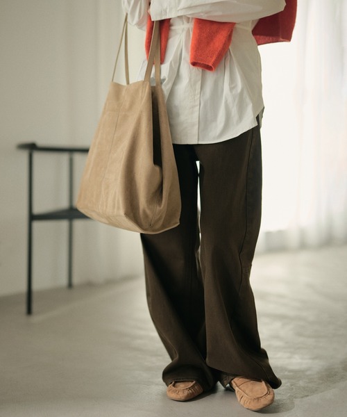LAULEN（ローレン）の「suede touch wide shoulder bag /スエードタッチワイドショルダーバッグ（トートバッグ・レディース・ベージュ/カーキ/グレー・FREE）」の18枚目の写真