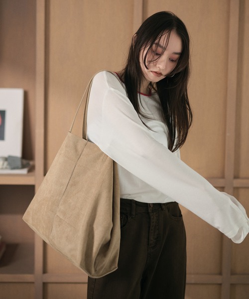 LAULEN（ローレン）の「suede touch wide shoulder bag /スエードタッチワイドショルダーバッグ（トートバッグ・レディース・ベージュ/カーキ/グレー・FREE）」の21枚目の写真