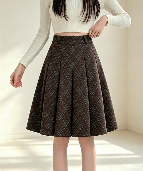 LEMOA(レモア)の「チェック柄ボックスプリーツスカート(スカート・レディース・ダークブラウン/ネイビー・MEDIUM/LARGE/X-LARGE)」の9枚目の写真
