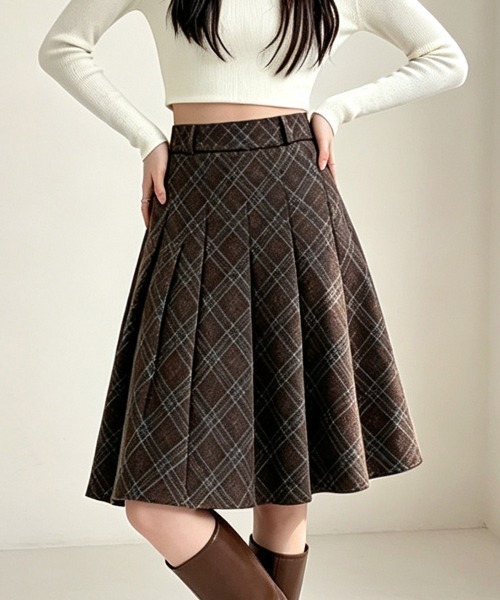 LEMOA(レモア)の「チェック柄ボックスプリーツスカート(スカート・レディース・ダークブラウン/ネイビー・MEDIUM/LARGE/X-LARGE)」の5枚目の写真