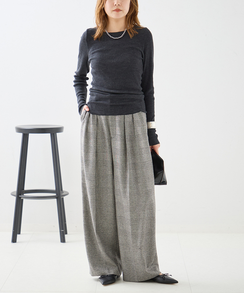 journal standard L'essage(ジャーナルスタンダードレサージュ)の「丸胴クルーネックプルオーバー(Tシャツ/カットソー・レディース・チャコールグレー/アイボリー/サックスブルー・FREE)」の10枚目の写真