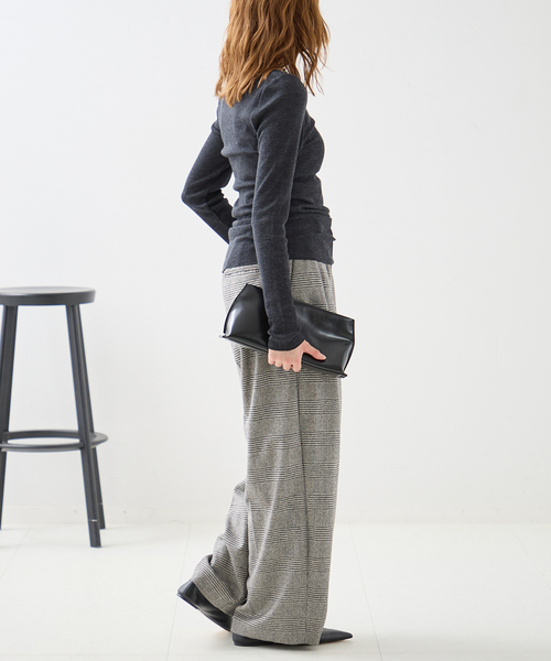 journal standard L'essage(ジャーナルスタンダードレサージュ)の「丸胴クルーネックプルオーバー(Tシャツ/カットソー・レディース・チャコールグレー/アイボリー/サックスブルー・FREE)」の11枚目の写真