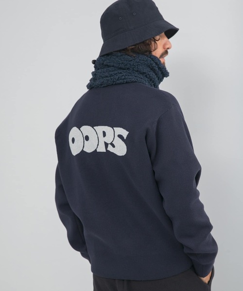 URBAN RESEARCH Sonny Label(アーバンリサーチサニーレーベル)の「OOPS バックビッグロゴニット(ニット/セーター・メンズ・グリーン/ネイビー/ブラック・MEDIUM/LARGE/X-LARGE)」の21枚目の写真