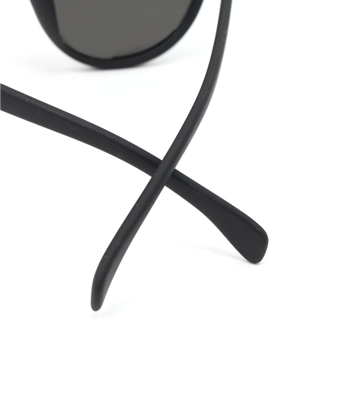 SLY（スライ）の「KAYLA EYE WEAR（サングラス・レディース・ネイビー/ベージュ/ブラック・FREE）」の9枚目の写真