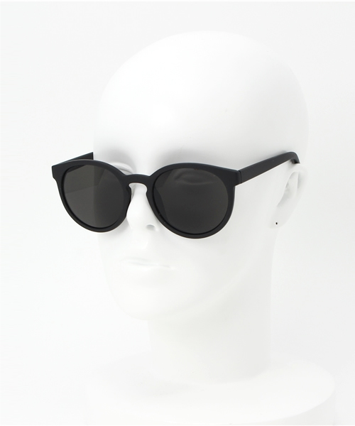 SLY（スライ）の「KAYLA EYE WEAR（サングラス・レディース・ネイビー/ベージュ/ブラック・FREE）」の10枚目の写真