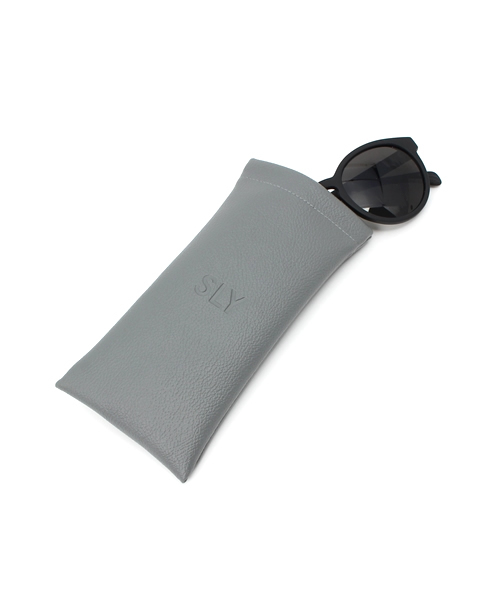 SLY（スライ）の「KAYLA EYE WEAR（サングラス・レディース・ネイビー/ベージュ/ブラック・FREE）」の11枚目の写真